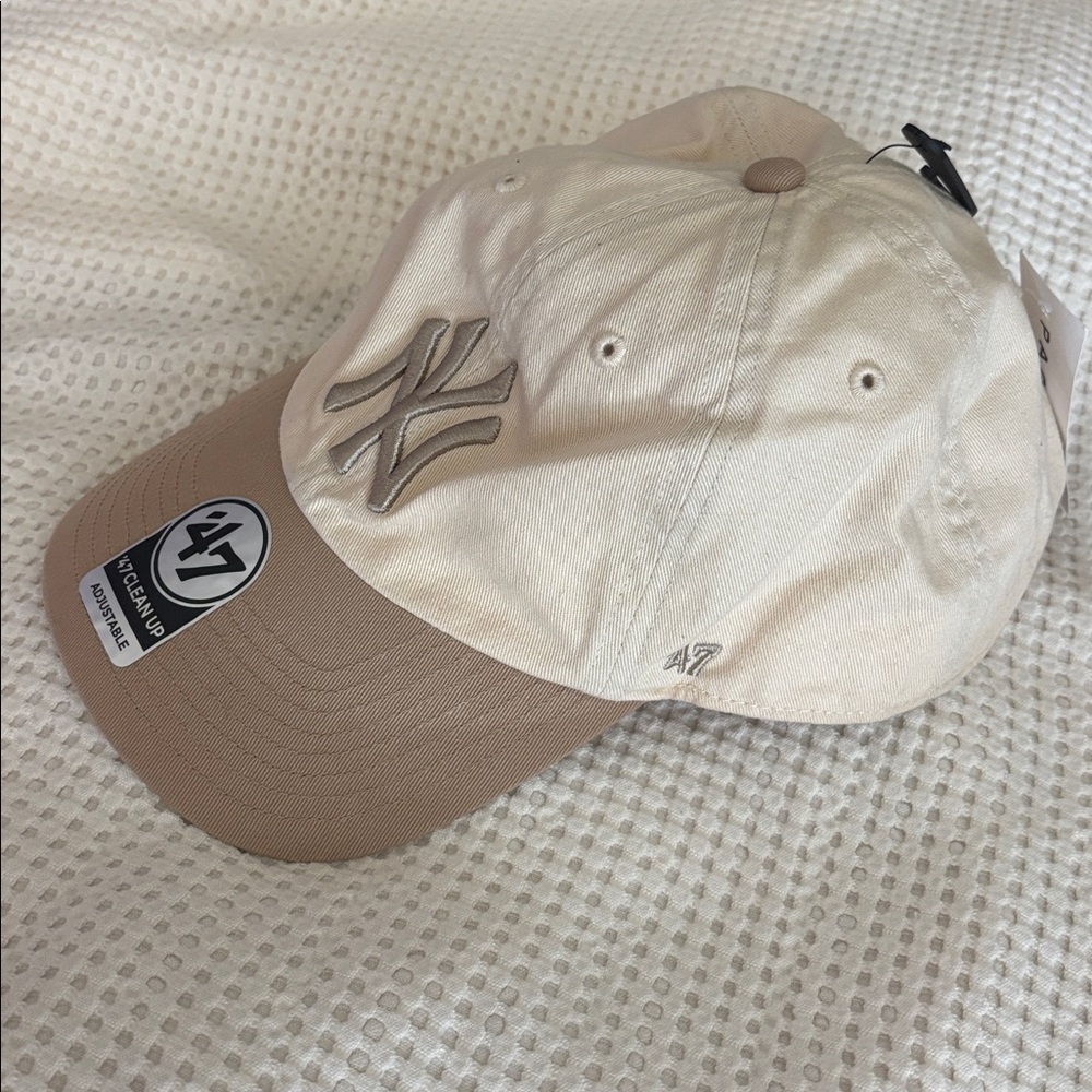 47 New York Yankees Hat - Picture 2 of 3